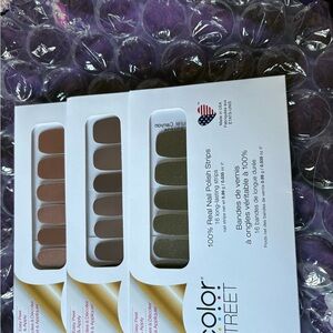 Color Street Nail Strips in Brown and Gold